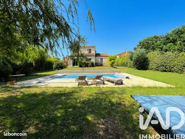 Villa 5 pièces 140 m² 