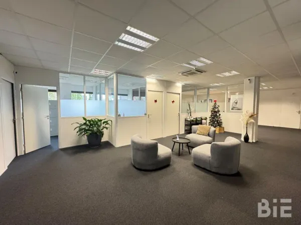 Location Bureau Merignac 33700 