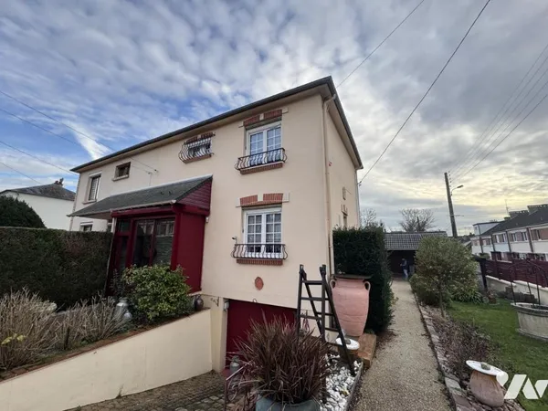 Maison 6 pièces 94 m² 