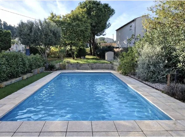 Maison de plain-pied 4 pièces 100 m² 
