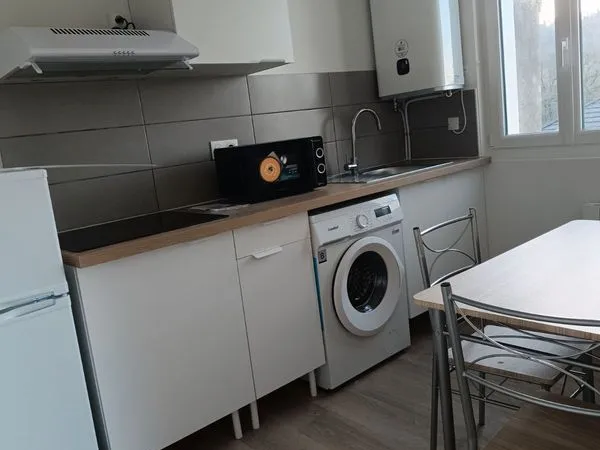 Appartement lumineux rénové à neuf 27m2 