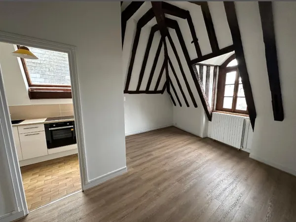 TOURS CATHEDRALE, Immeuble de rapport de 238m² 
