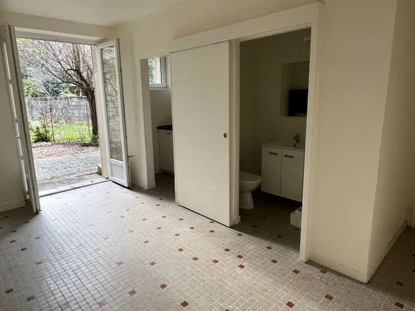 Studio 1 pièce 19 m² 