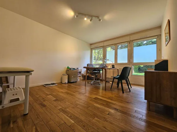 Bureau 15 m² 