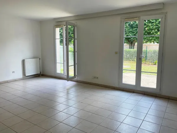 Secteur calme proche commodités 