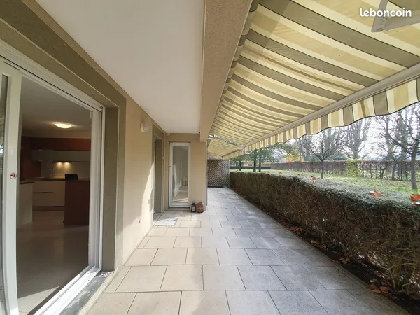 Spacieux T3 de 79 m² avec terrasse - Veigy centre 