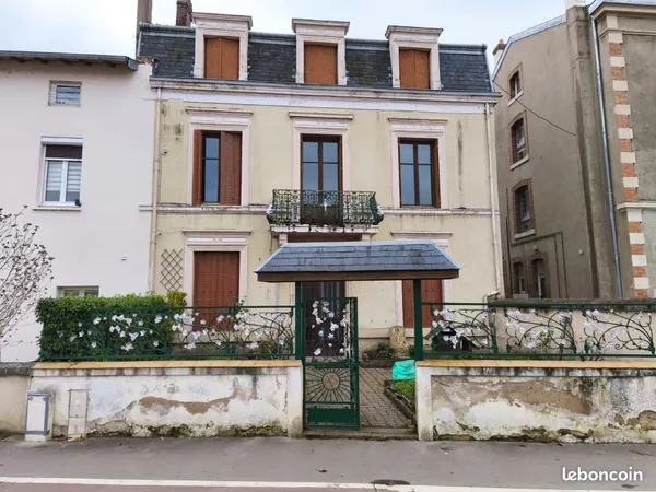 Maison 10 pièces 300 m² 