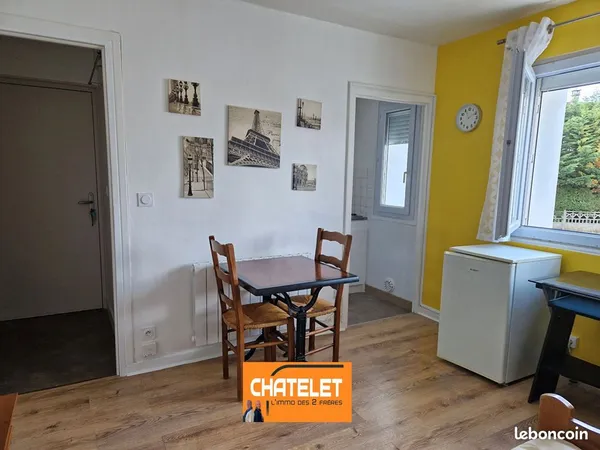 Studio 1 pièce 16 m² 