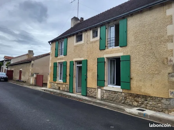 Propriété 13 pièces 136 m² 