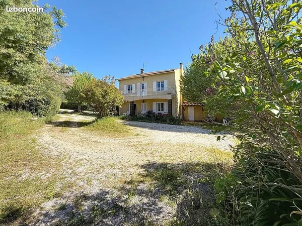 Maison 8 pièces 114 m² 