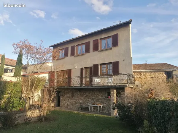 Maison 8 pièces 143 m² 