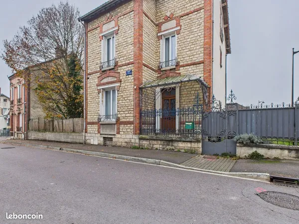 Maison 6 pièces 135 m² 