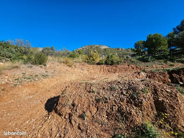 Terrain 627 m² Roquevaire 