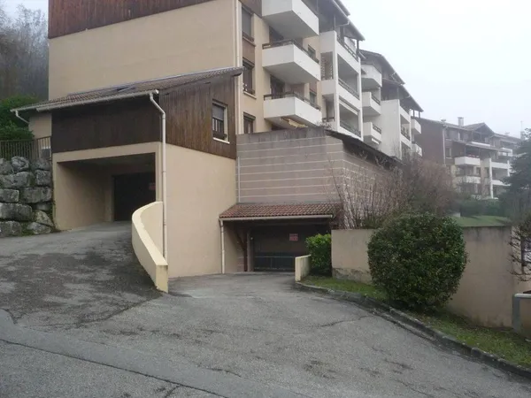 Parking 13 m² 