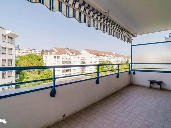 Appartement 3 pièces 77 m² 