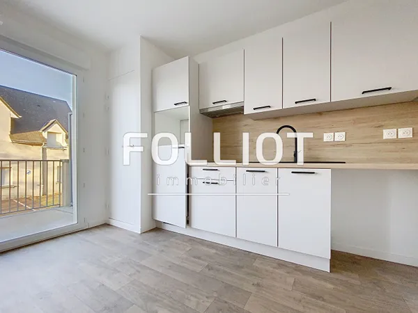 STUDIO A DEUX PAS DE LA FAC DANS RESIDENCE NEUVE 