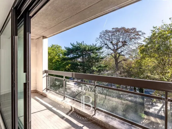 Neuilly-Inkermann - Appartement 4 pièces - 3 chambres - Balcons 