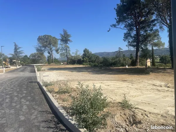 Terrain 450 m² Cadenet 
