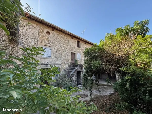 Ferme 20 pièces 92 m² 