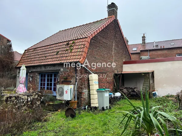 Habitation de 130 m2, possibilité activité professionnelle, beau jardin 