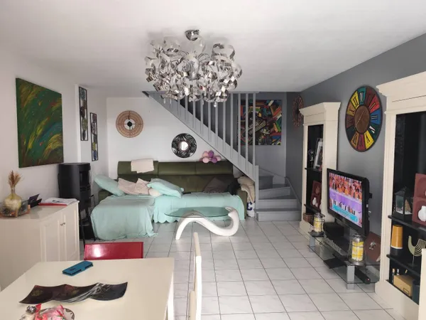 Appartement 3 pièces 104 m² 