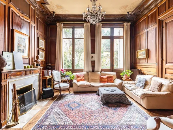 Maison 8 pièces 224 m² 