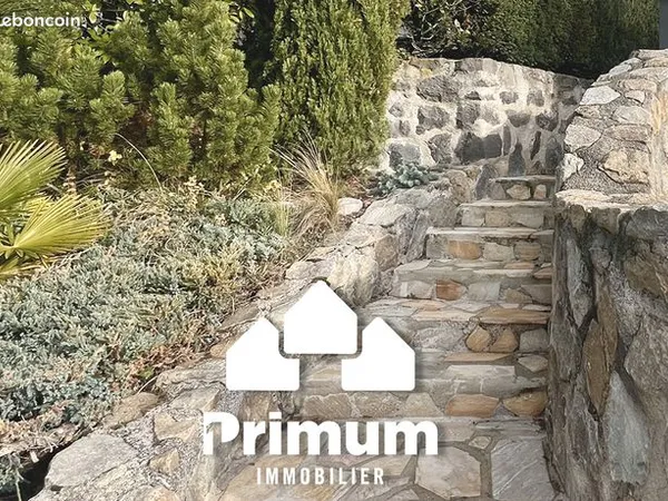 Maison 6 pièces 235 m² 