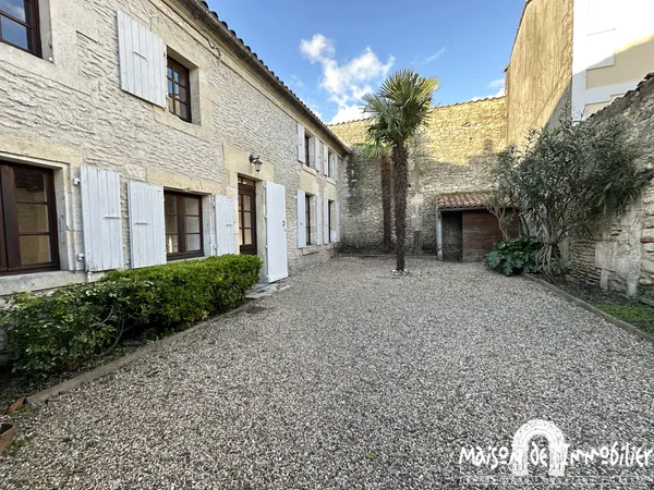 A louer à COGNAC Quartier Saint Martin - Maison de ville - 4 