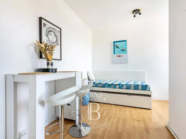 Studio 1 pièce 20 m² 