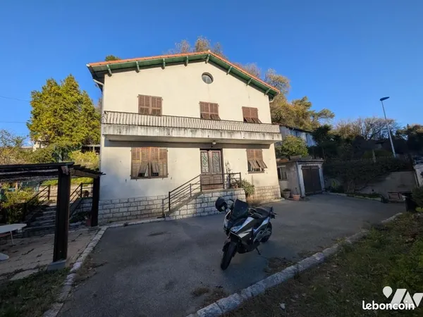 Maison 5 pièces 105 m² 