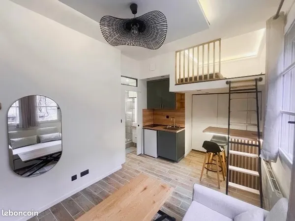 Appartement haut standing rénové en hyper centre 