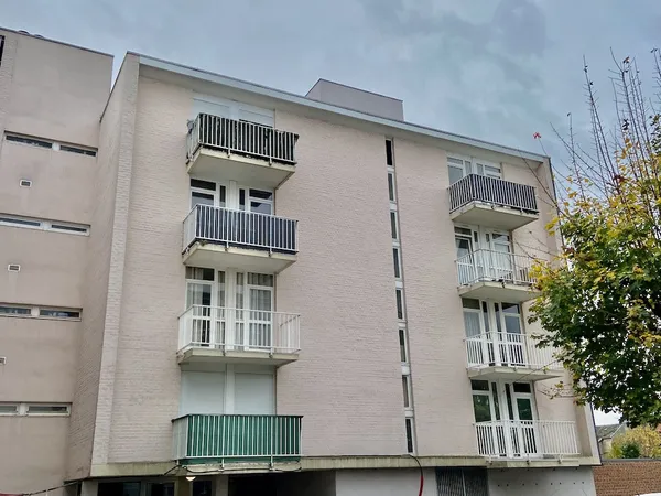 APPARTEMENT À VENDRE À MAUBEUGE 60M2 AVEC BALCON ET GARAGE 