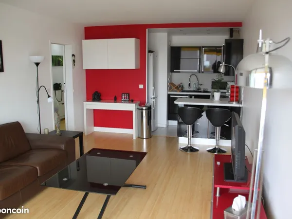T2 Meublé 48 m² - Balcon 10 m² - Vue jardin - Rénové & Tout Inclus - Disponible le 11 décembre 
