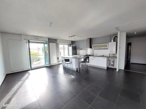 Appartement 4 pièces 81 m² 