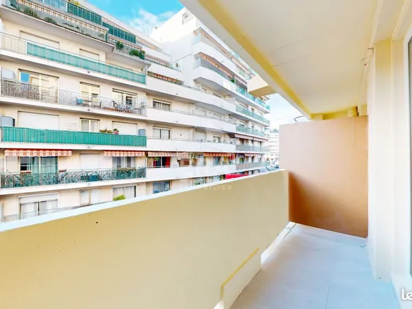 Appartement 1 pièce 35 m² 