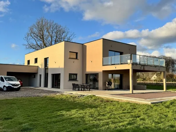 Maison 10 pièces 370 m² 