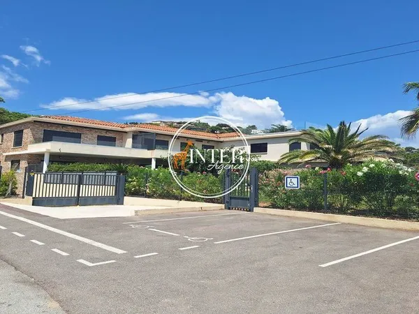 A VENDRE SAINTE MAXIME APPARTEMENT T3 