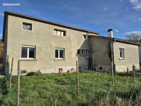 Maison 10 pièces 195 m² 