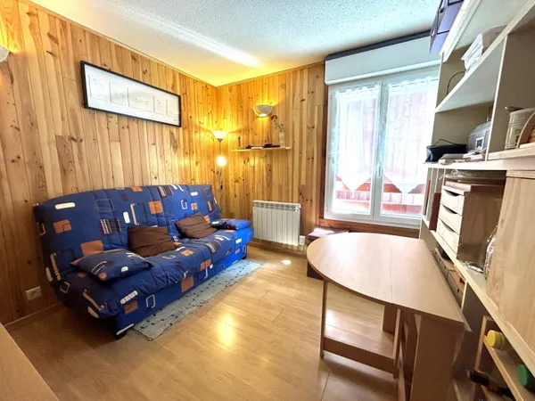Studio 1 pièce 11 m² 