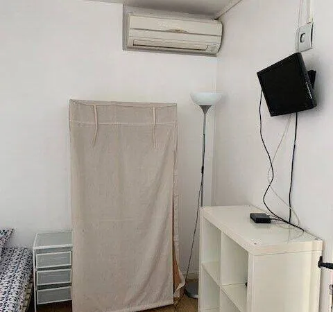 Studio 1 pièce 17 m² 