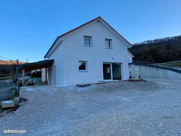 Maison a louer a Roche les Clerval 