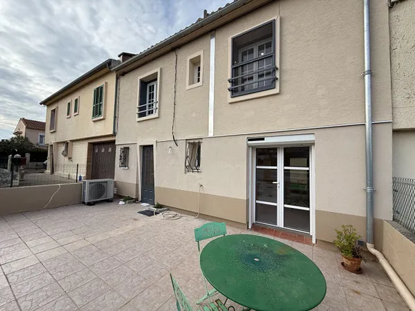 MAISON RENOVEE AVEC JARDIN A CONQUES SUR ORBIEL 