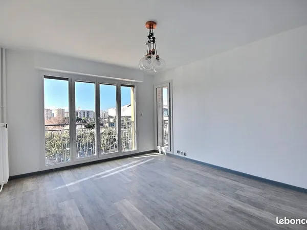Appartement 4 pièces 70 m² 