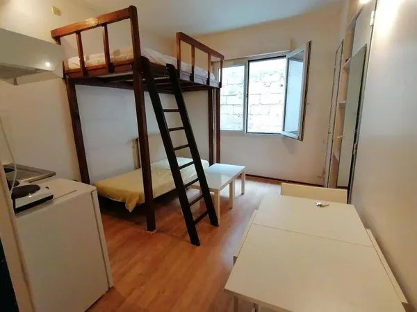 Appartement 1 pièce 17 m² 