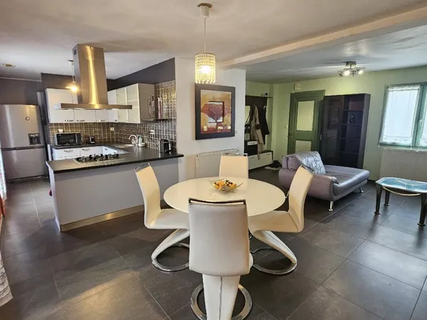 Maison 5 pièces 101 m² 