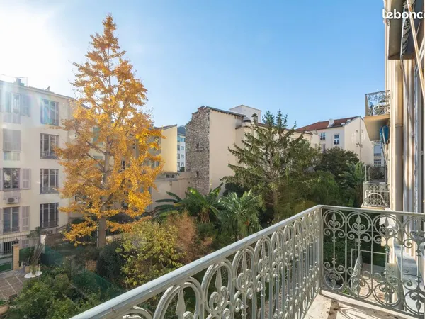 Appartement 3 pièces 100 m² 