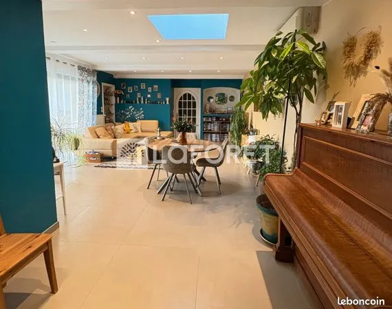 Maison 4 pièces 140 m² 