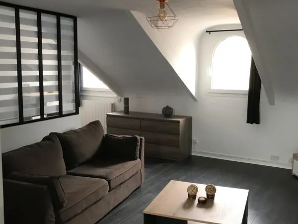 F2 Meublé centre ville / Coty 32 M2 