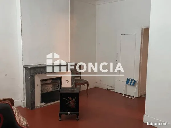 Spacieux T2 coeur ancien TOULON proche cours lafayette 