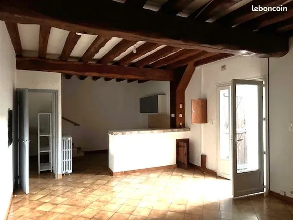 Villeneuve S/ Yonne Apt F3 Duplex 